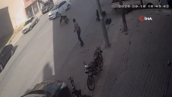Elektrikli bisiklet devrildi: Sürücü kazadan kaçayım derken kendini yerde buldu