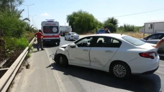 Manavgat'ta akaryakıt tankeri otomobille çarpıştı : 1 kadın yaralandı