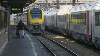 Milyonlarca kişiyi etkiledi: Hollanda tren seferlerinde 'sabotaj' ihtimali