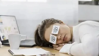 Saç dökülmesi, yorgunluk ve kırılan tırnaklar : Olası nedenler neler olabilir?