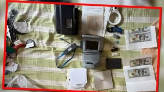 Şüpheli para trafiği ele verdi! Kalpazanlara sahte altın baskını