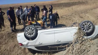 Van'da takla atan otomobilin sürücüsü yaralandı