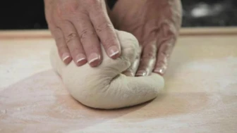 Rüyada Hamur Yoğurmak Ne Anlama Gelir? Rüya Tabiri