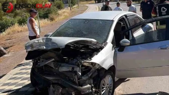 Ayvalık'ta meydana gelen trafik kazasında sürücü kurtarıldı
