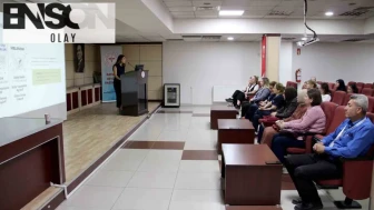 Uzmanlar uyarıyor: Güneşin zararlı etkilerine karşı sağlık çalışanlarına cilt kanseri önlemleri anlatıldı