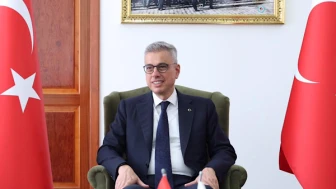 Sağlık Bakanı Memişoğlu Şam’da Emevi Camii’ni ziyaret etti
