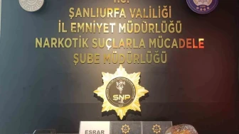 Uyuşturucu operasyonunda suçüstü yakalanan kişinin geçmişte 28 yıla yakın hapis cezasına çarptırıldığı ortaya çıktı