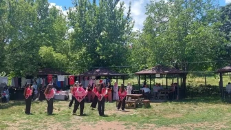 Sandıklı'da dikiş nakış kursu sergisi yoğun ilgi gördü