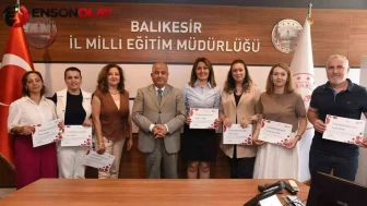 Balıkesir’de başarılı öğrenciler ödüllendirildi