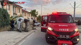 Eskişehir'de direksiyon hakimiyetini kaybeden sürücü yaralandı