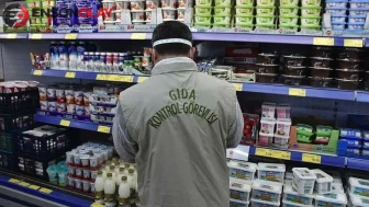 Mersin'de son kullanma tarihi geçmiş 230 gıda ürünü imha edildi