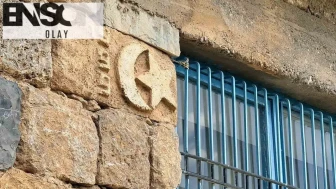 Sadık Oslu'nun 30 yıllık evinde anlam dolu motifler