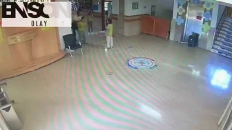Okul Koridorunda Yaşanan Olağanüstü Kurtuluş Anı Anbean Kaydedildi!