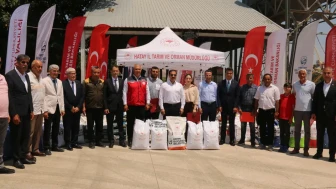 Hatay Kırıkhan'da depremzede çiftçilere tohum desteği
