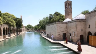 Şanlıurfa'da sıcak hava : Termometreler 43 dereceyi gösterdi