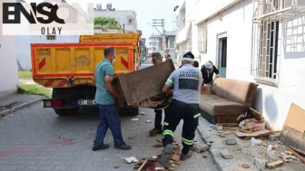 Yalnız yaşayan engelli vatandaşın imdadına belediye yetişti: Evdeki atık yığınları temizlendi