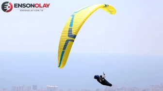 Çorum Laçin'de paraşütçü ağaca iniş yaptı