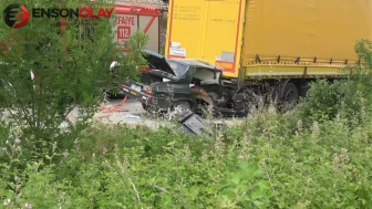 Samsun'da tıra arkadan çarpan otomobilde 2 kişi öldü