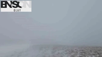 Haziranda yağan kar süphan dağını beyaza bürüdü