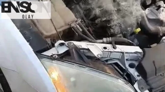 Seyir halindeki otomobil alev aldı