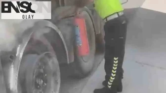 Otoyolda korku dolu anlar: Tanker alev topuna dönmeden müdahale edildi