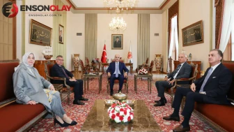TBMM Başkanı Kurtulmuş, yasal düzenleme görüşmesi için AK Parti heyetiyle bir araya geldi