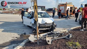 Kütahya'da trafik kazasında 2 kişi yaralandı