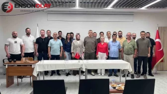 Isparta 32 Spor'un Başkanı Gültekin Özdemir, güvenoyu aldı ve görevine devam edecek