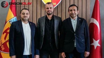 Kayserispor'un Genel Koordinatörü İlhan Parlak, görevinden istifa kararı aldı