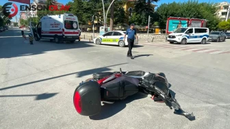 Karaman'da motosikletlerin çarpıştığı kazada 2 kişi yaralandı