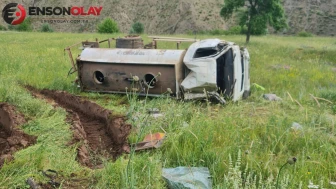 Su taşıyan tanker aracı şarampole devrildi, olayda 1 kişi hayatını kaybetti ve 1 kişi de ağır yaralandı