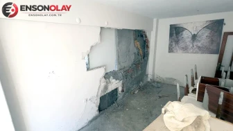 Avcılar'da Mikser Hortumu Duvarı Deldi, Salon Betonla Dolu!