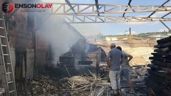 Kocaeli'deki Palet Fabrikasında Çıkan Yangın Kontrol Altına Alındı