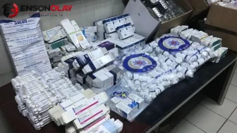 Fatih'te yapılan kanser ve diyabet ilaçları operasyonunda 2 kişi gözaltına alındı.