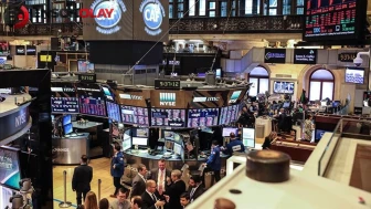 New York Borsası, Dalgalı Bir Seyirle Güne Son Verdi