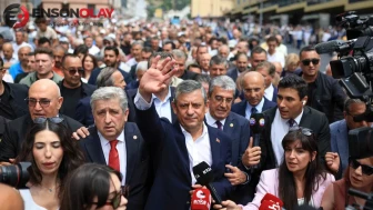 Kritik bir dönemde ortaya çıkan YENİ Parti, uluslararası medyada konuşulmaya devam ediyor