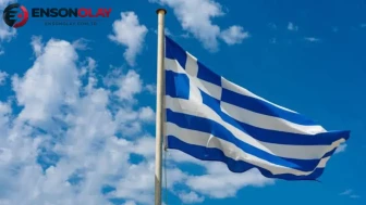 Yunanistan'da orman yangını : Havadan ve karadan müdahale ediliyor