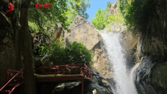 Hakkari'deki Nehir Şelalesi, yoğun ilgiyle karşılanıyor
