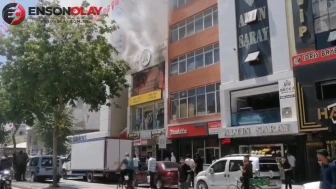Üç katlı apartmanda çıkan yangın büyük panik yarattı!