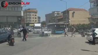 Manisa Salihli'de seyir halindeki otomobil yandı