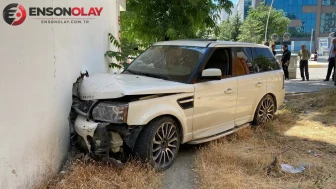 Elazığ'da cip yayaya çarptı : 1'i ağır 2 kişi yaralandı