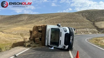 Erzurum'da ot yüklü kamyonet yan yattı : 2 yaralı