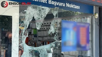 Başakşehir'de maskeli hırsızlar, odun kullanarak camı kırıp girdikleri dükkandan 400 bin liralık telefon çaldı