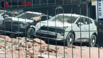 Kağıthane'de Duvar Çökmesi: 12 Araç Tamamen Enkaz Altında Kalırken Toplam Hasar 30 Milyon Lirayı Buldu