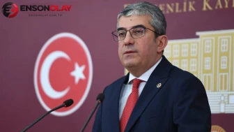 Ünlü oyuncu Gökhan Günaydın, Erdal Beşikçioğlu hakkında ilginç bir eleştiri yaptı.