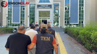 Kırşehir'de gerçekleştirilen FETÖ operasyonunda 3 ilde 8 kişi gözaltına alındı, 1 kişi tutuklandı.