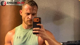 Kerem Bürsin, ameliyat sonrası hastane odasından yaptığı paylaşımla herkesi şaşırttı!
