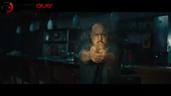 Eller Yukarı filmi neyi anlatıyor ve oyuncuları kimlerdir?