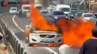 İstanbul Zeytinburnu'nda seyir halindeki otomobil alev topuna döndü