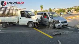 Adıyaman’da kamyonet ile hafif ticari araç çarpıştı : 1 yaralı
